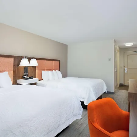 Newly Renovated Hampton Inn Omaha West Lakeside Exterior foto