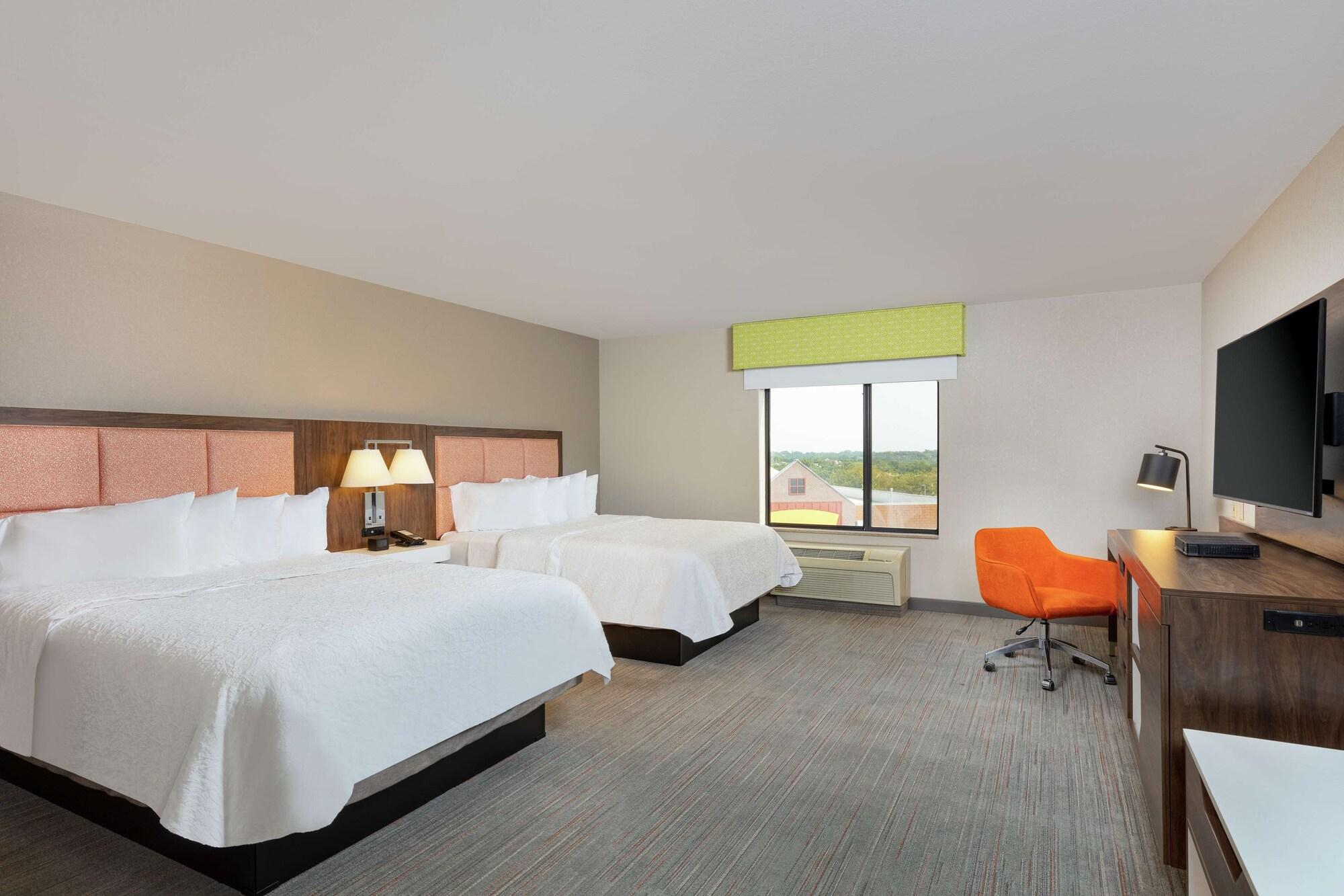 Newly Renovated Hampton West Lakeside Hotel 3*
