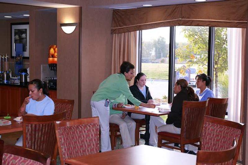 Hotel Newly Renovated Hampton West Lakeside